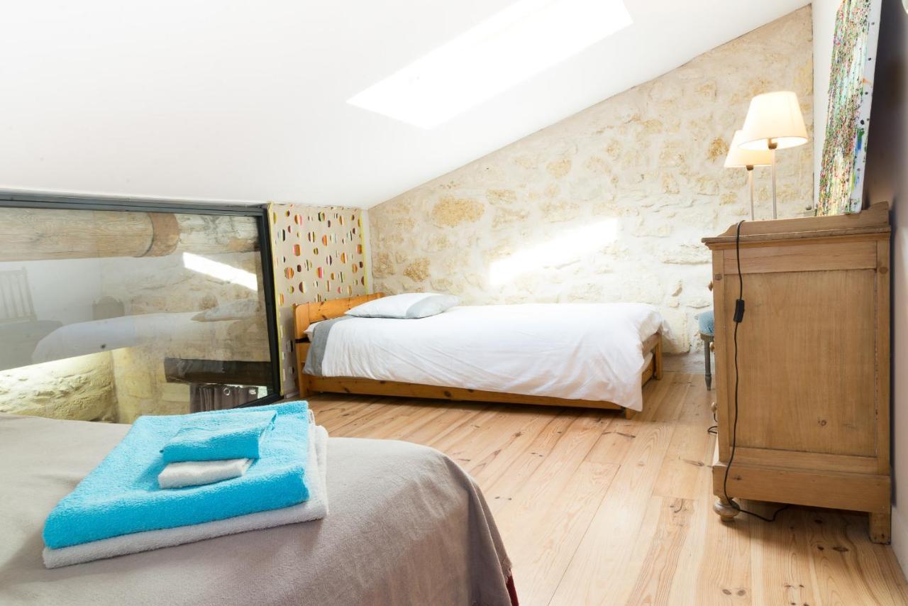 Le Pain De Lune Gite Et Chambre D'Hotes Avec Piscine Bourg-sur-Gironde Exterior foto